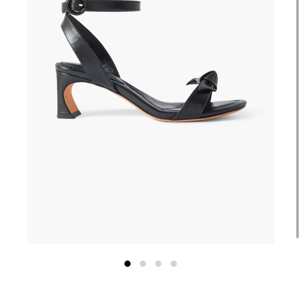 Alexandre Birman black bow NEW
Clarita bow-detail leather heel size 38.5 NWT NEW